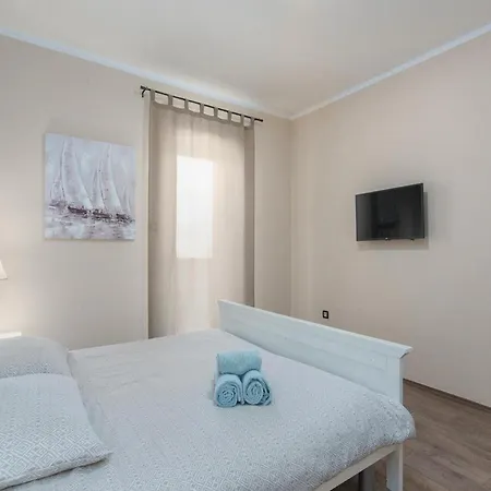 Perhat * Poreč
